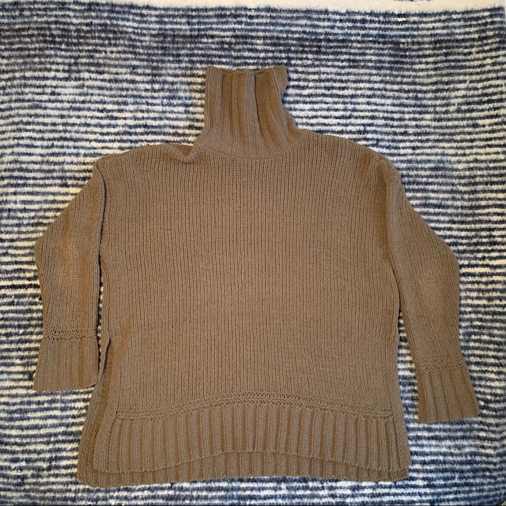 Aerie olive green chenille sweater